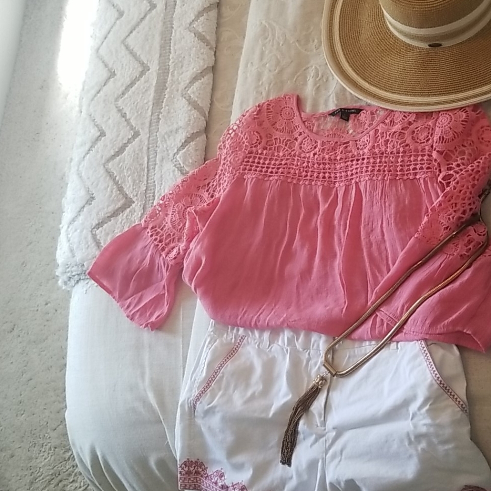 Set shorts and top